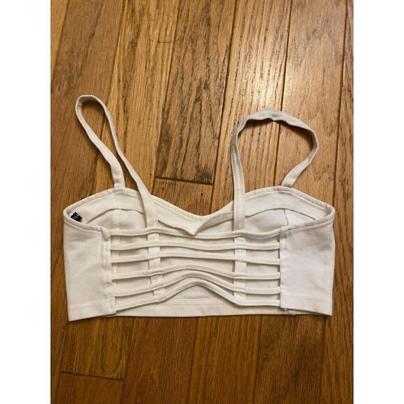 Brandy Melville cream sweetheart front caged back bralette crop top size small - Picture 3 of 5
